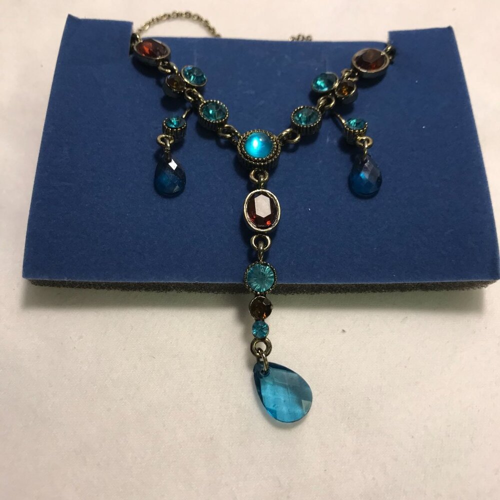 Avon Teal & Topaz‎ Y Necklace Giftset With Blue Gemstones